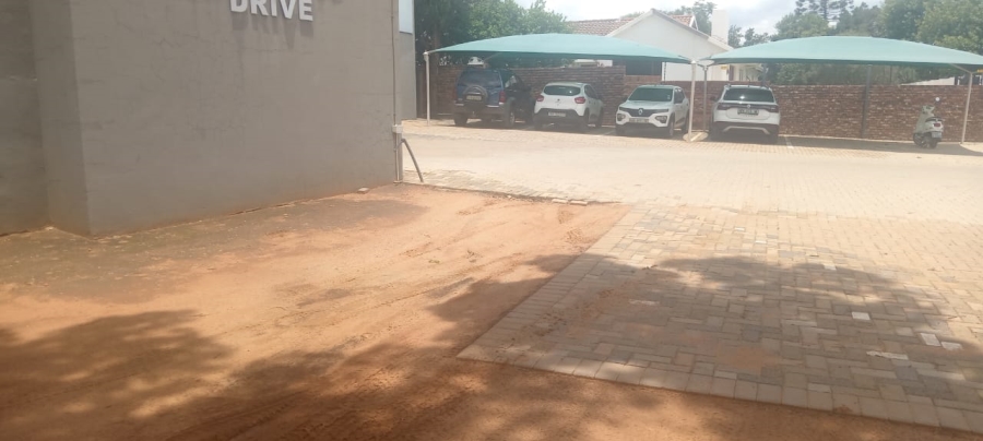 Commercial Property for Sale in Flamwood North West